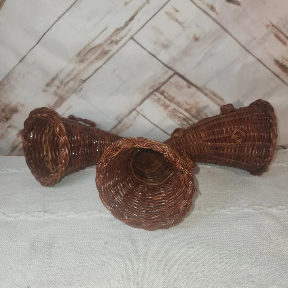 Vintage Woven Wicker Cornucopia Baskets Set of 3 Brown Thanksgiving Decor 7.5 In